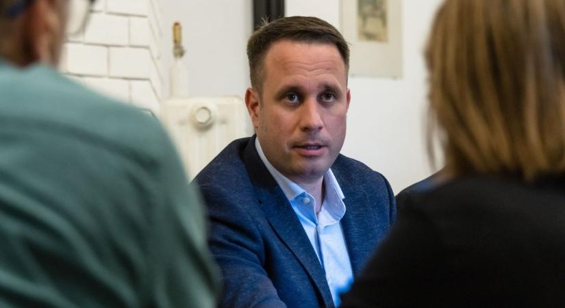 Dömötör Csaba: a szokásosnál is durvábban fenyegetőzik az egyik brüsszeli szócső