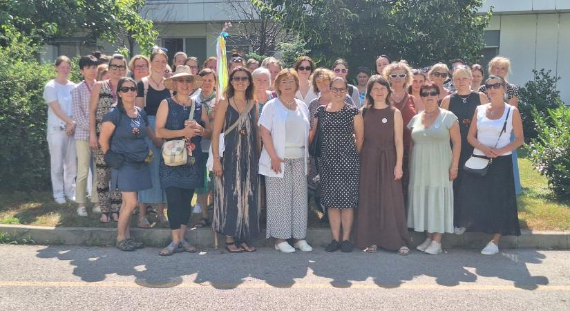 Jótékonysági sétát tartottak a Soproni Gyógyközpontban - képgaléria