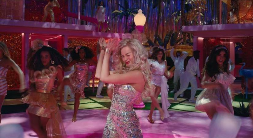 Barbie: A férfiak dehonesztálása giccses kivitelben (kritika)