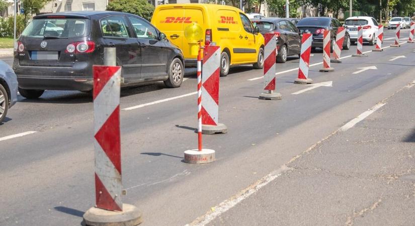 Egy sávon lesz csak járható a Fő utca, türelemre kérik a hajdú-bihari város lakóit