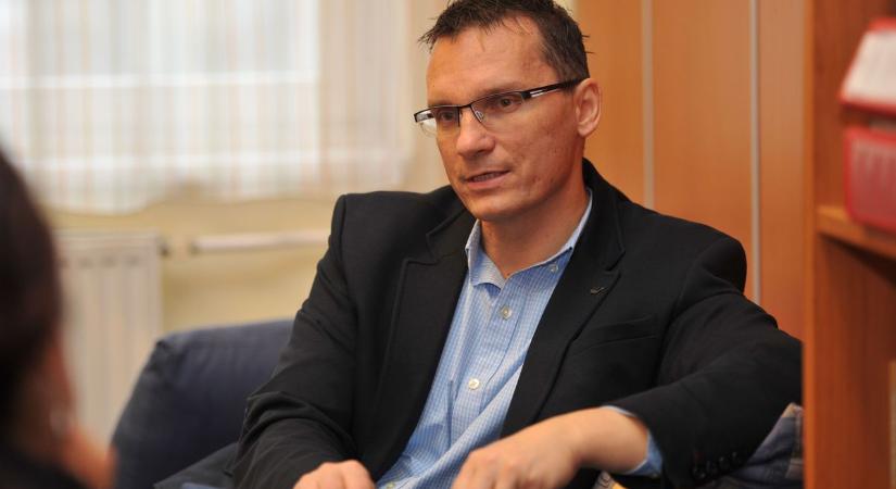 Az egyik legrangosabb elismerést érdemelte ki a kaposvári professzor