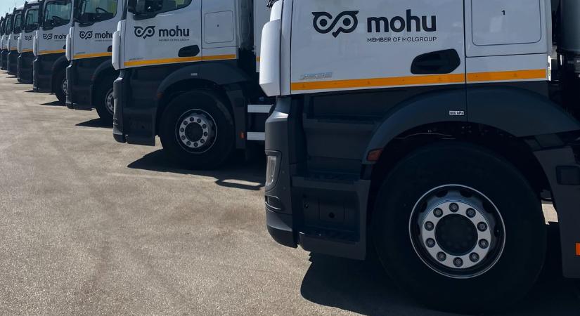Bemutatta az új Mercedes kukásautóit a MOHU: húsz éve nem történt ilyen Magyarországon – fotók