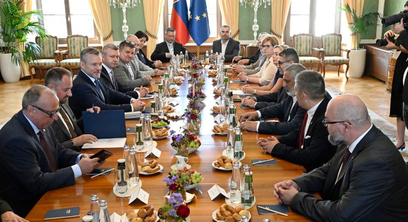 A kisebbségek képviselőit fogadta Pellegrini – a KKA-ról és az államnyelvtörvény módosításáról is szó esett