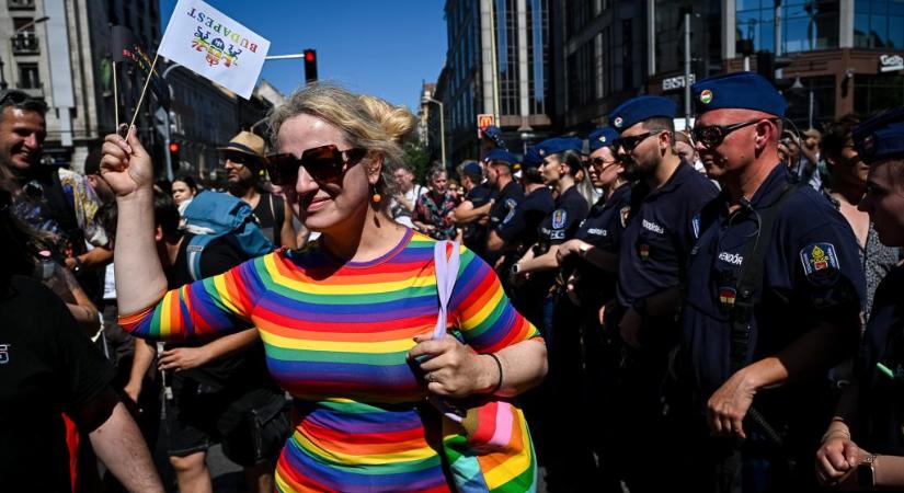 Még a napszemüveg mögé is beláthattak a Pride résztvevőit megfigyelő kamerák