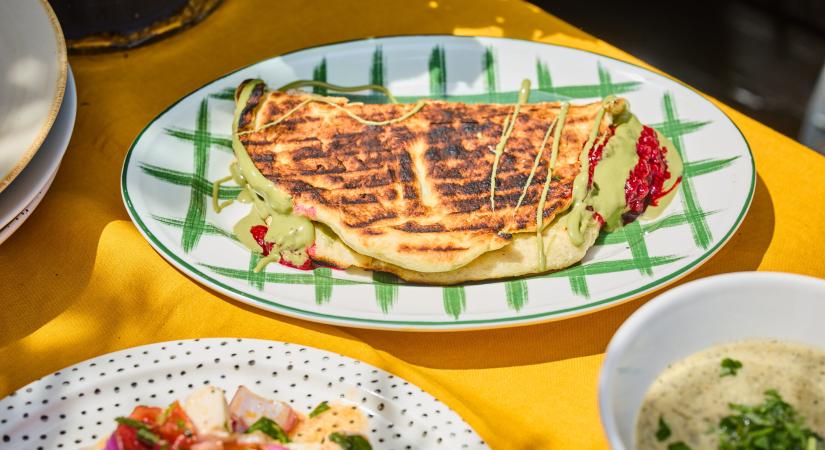 Málnás-pisztáciás édes quesadilla