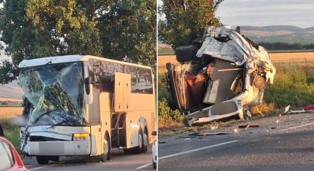 Romániában egy ukránokkal teli busz összeütközött egy kisbusszal, egy ember életét vesztette