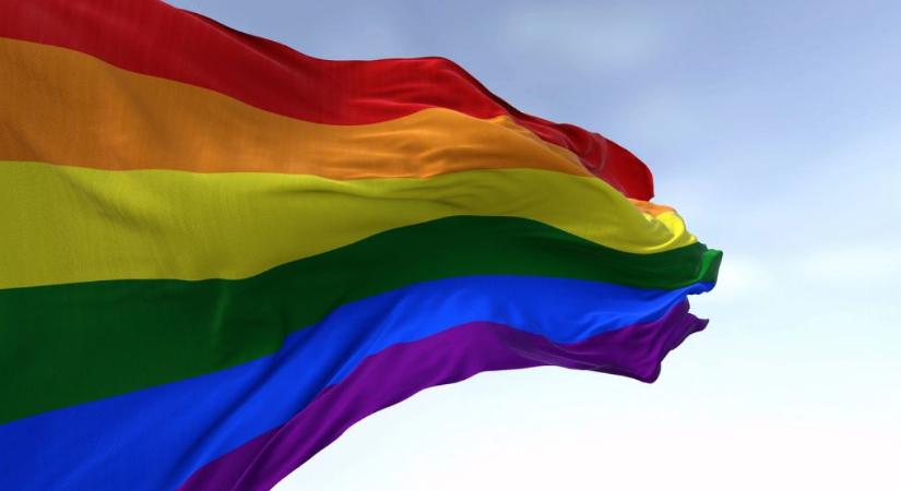 Pride-mizériával indult a Fővárosi Közgyűlés ülése
