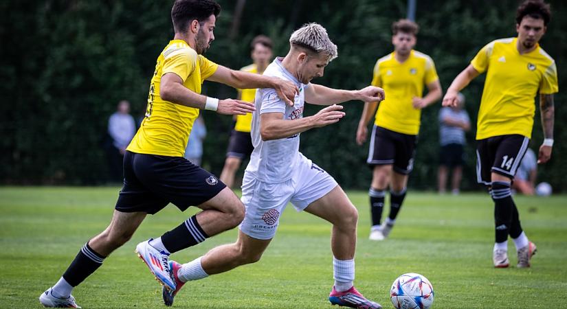 Labdarúgás: még hat edzőmérkőzés vár a DEAC-ra