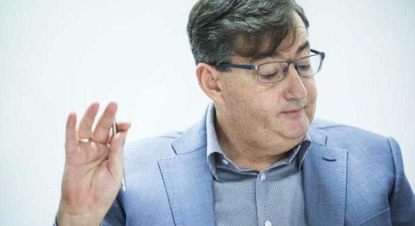 Mészáros Lőrinc levédetné a „gondolom nem gyalog” kifejezést