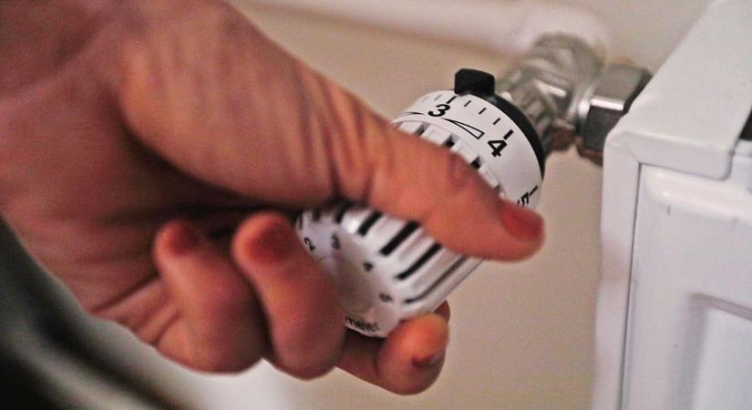 Távfűtési pályázat: megjelent a kiírás – kétszázezer család fizethet kevesebbet