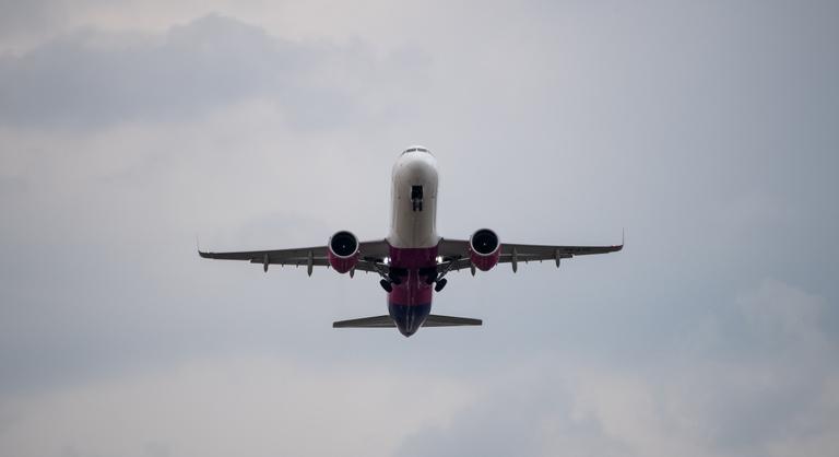 Kényszerleszállást hajtott végre a Wizz Air Eindhovenből Budapestre tartó járata