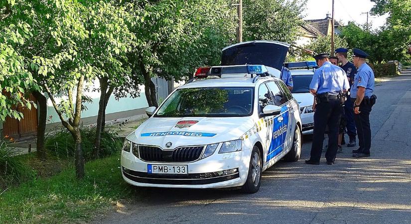 Elgázolta a biciklist majd megpróbált lelépni
