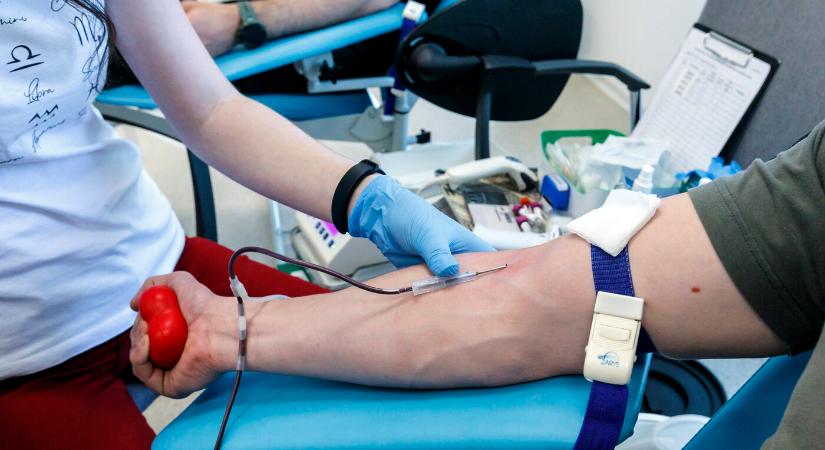 Kérik a véradókat, még a nyaralás előtt menjenek el vért adni