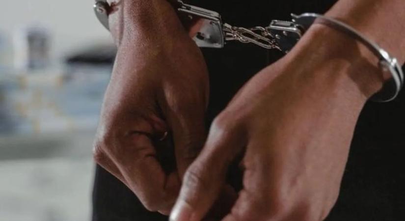 6 és 15 év közötti gyerekeinek adott drogot egy anya