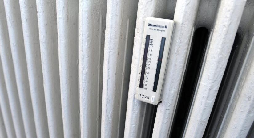 Jó hírt kap a távfűtést használók fele – milliárdok érkeznek, kisebb lesz a számla