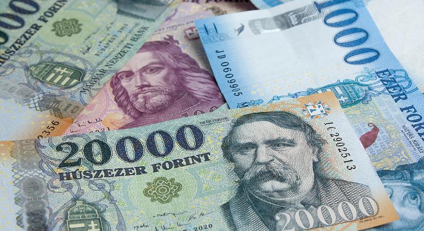 Élbolyba tornászta fel magát a forint – reális lehet a 392-es árfolyam