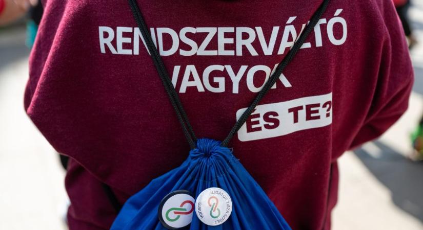 Így fordítja át a vidéket Magyar Péter