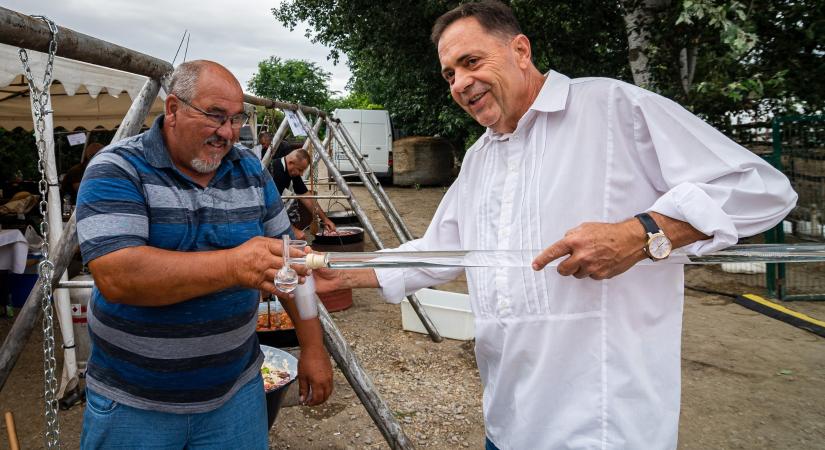 Pócs János „Romulusz zsírral” igyekszik rávilágítani a térség kihívásaira