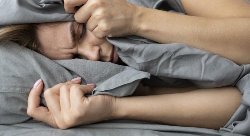 Nyári alvászavar: ha hajnalig forgolódik, ezt kell tennie