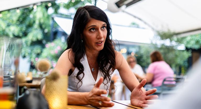Nagy vihart kavart az Index Kormos Anettel készült interjúja, megszólalt a Roma Sajtóközpont