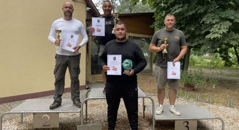 Kilencedszer is összecsaptak: rendőr-roma horgászverseny