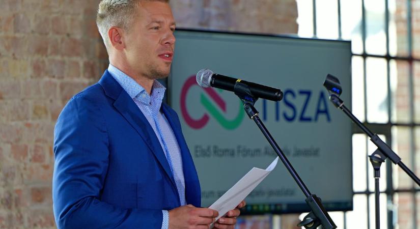 Magyar Péter: Orbán Viktor a saját fizetését emeli, de a többi állami alkalmazott bérét csökkenti