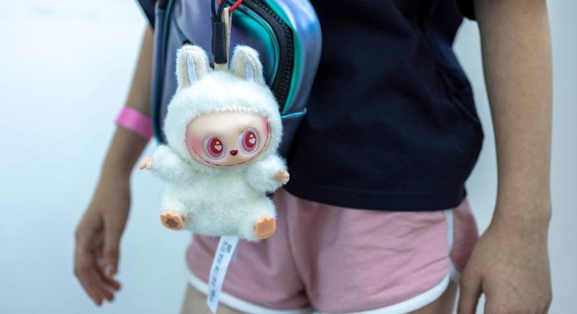 Labubu-láz Fejérben is? Mit tud ez a kis szörnyecske, amiért mindenki odavan?