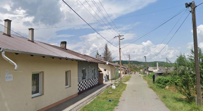 Tűzoltókat kellett hívni egy járdánházi lakásba
