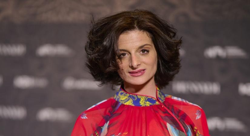 Ritka pillanat: közös fotón Jordán Adél és párja, Székely Kriszta