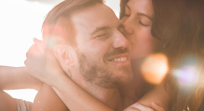 Mit keres egy férfi egy nőben? A csillagjegye elárulja