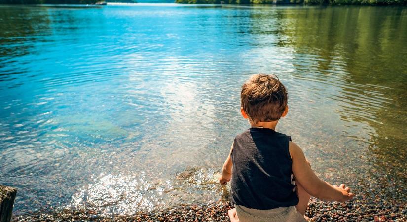 Hatszámjegyű bírság jár annak, aki a strand helyett ezeken a helyeken fürdik