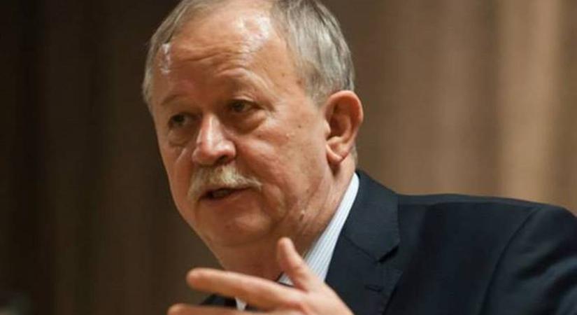Kuncze Gábor: a rendőrségnek van egy „énje” és van egy „felettes énje”