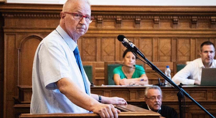 „Most megbuknék a vizsgán” - Trócsányi László volt minisztert kérdezte ki a bíróság a Völner-Schadl-perben