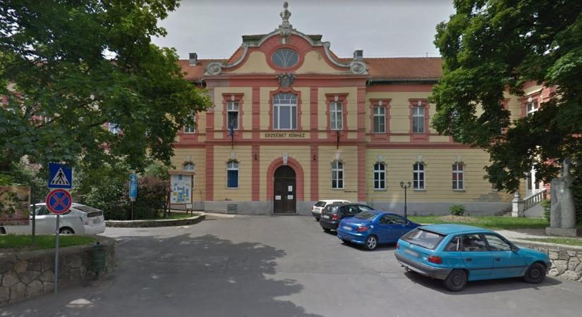 Sátoraljaújhelyen megszűnt a sürgősségi szülészeti és nőgyógyászati ellátás, legalább 50 kilométert kell utazniuk a betegeknek