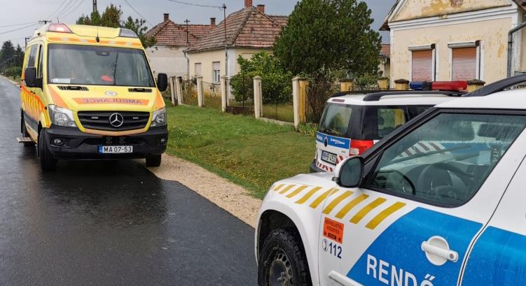 Dühbe gurult az unoka, csontja tört a nagymamának