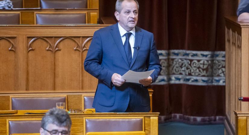 Budai Gyula feljelentést tett Ruszin-Szendi Romulusz ellen  videó