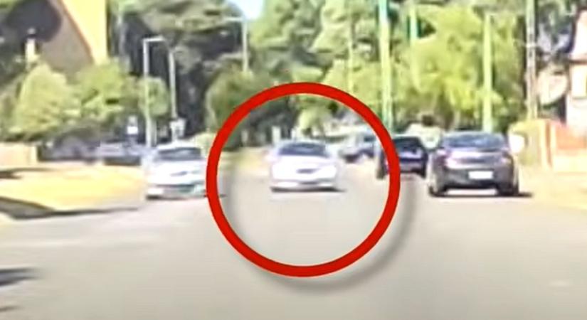 Újabb pécsi ámokfutó autósról készült felvétel