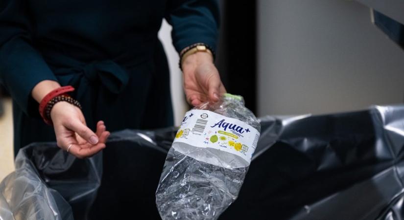 Leütöttek egy gyereket, hogy megszerezzék a visszaváltható palackjait