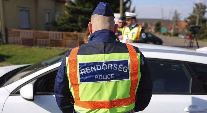 Felnyomtak egy debreceni boltot, de hogy! Az év buliját lehetett volna megtartani a zsákmányból – fotókkal