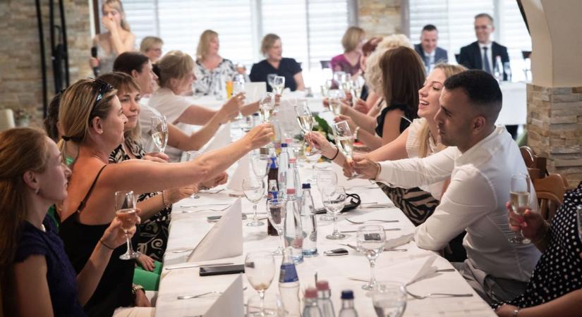 Köszönet a munkáért, a mosolyért – a magyar egészségügy napján ők vehettek át elismerést (galéria)