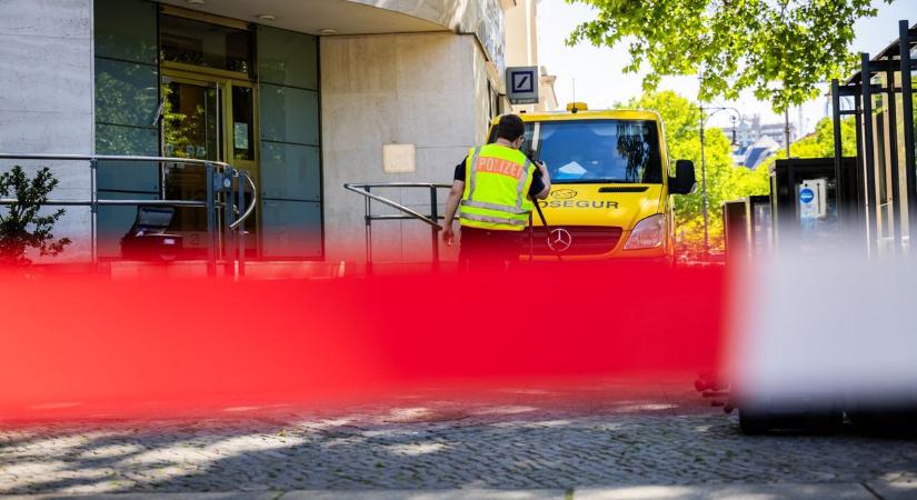 Lövöldözés volt Berlinben, páncélautót támadtak meg fegyveres rablók