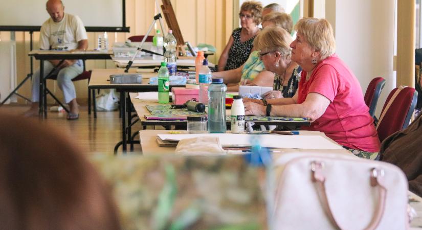 Alkotótáborban készülnek a kiállításra