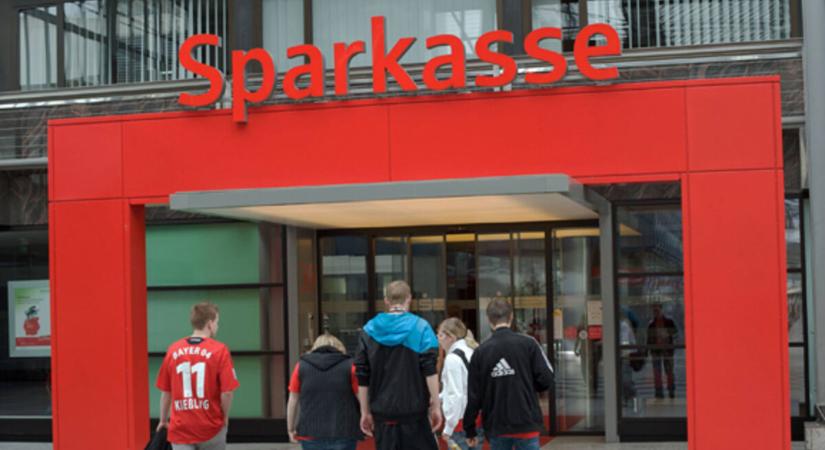 Németország legnagyobb bankcsoportja nyit a digitális eszközök felé