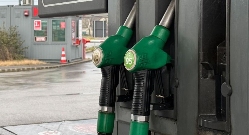 Tovább zuhanhat az üzemanyag ára, nincs vége az árcsökkenésnek