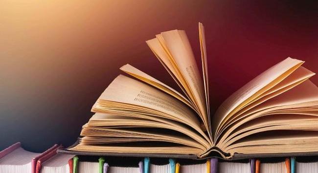 51 lebilincselő olvasmány a nyaralásra