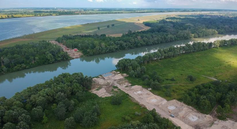 Fontos híd épül Magyarország és Szlovákia között