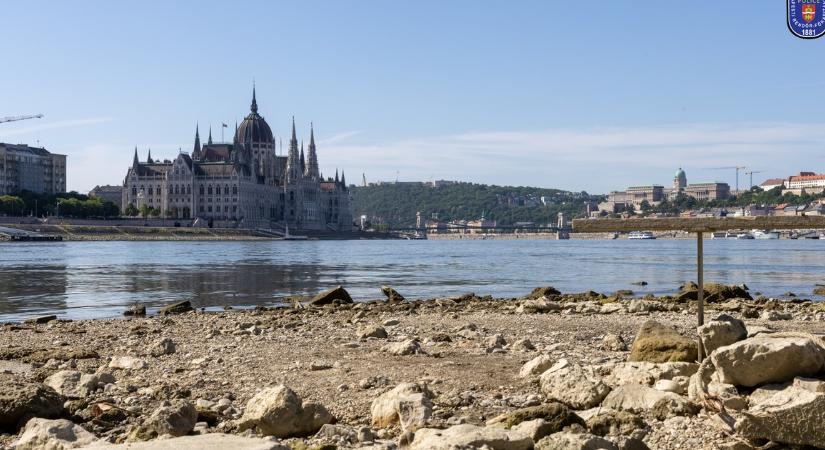 Nagyon alacsony a Duna vízállása, komoly veszélyt jelenthet a fürdőzőkre és hajósokra