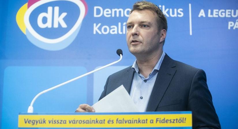 Óriási akcióba kezd a DK, nem akarnak egy újabb Orbán-féle “egypártrendszert”