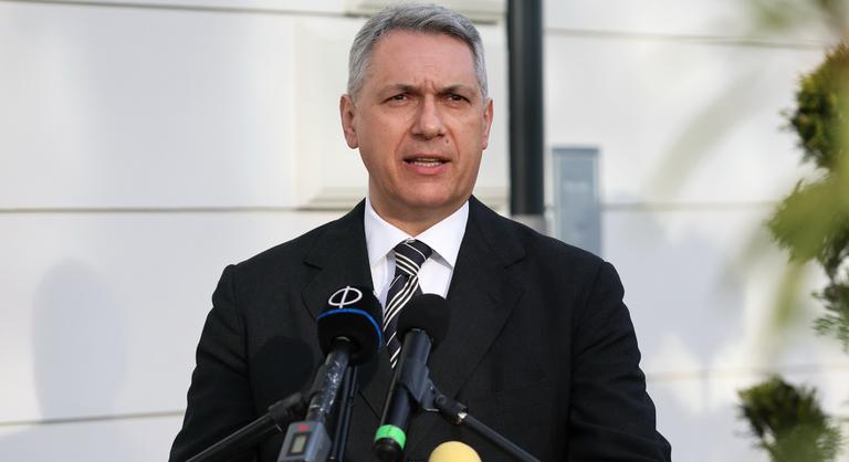 Fideszes polgármester állt bele Lázár Jánosba