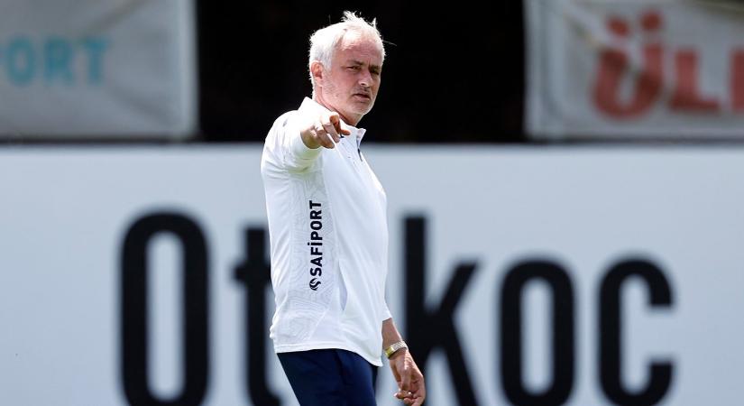 José Mourinho most a PSG klasszisát csábítja a Fenerbahcéba